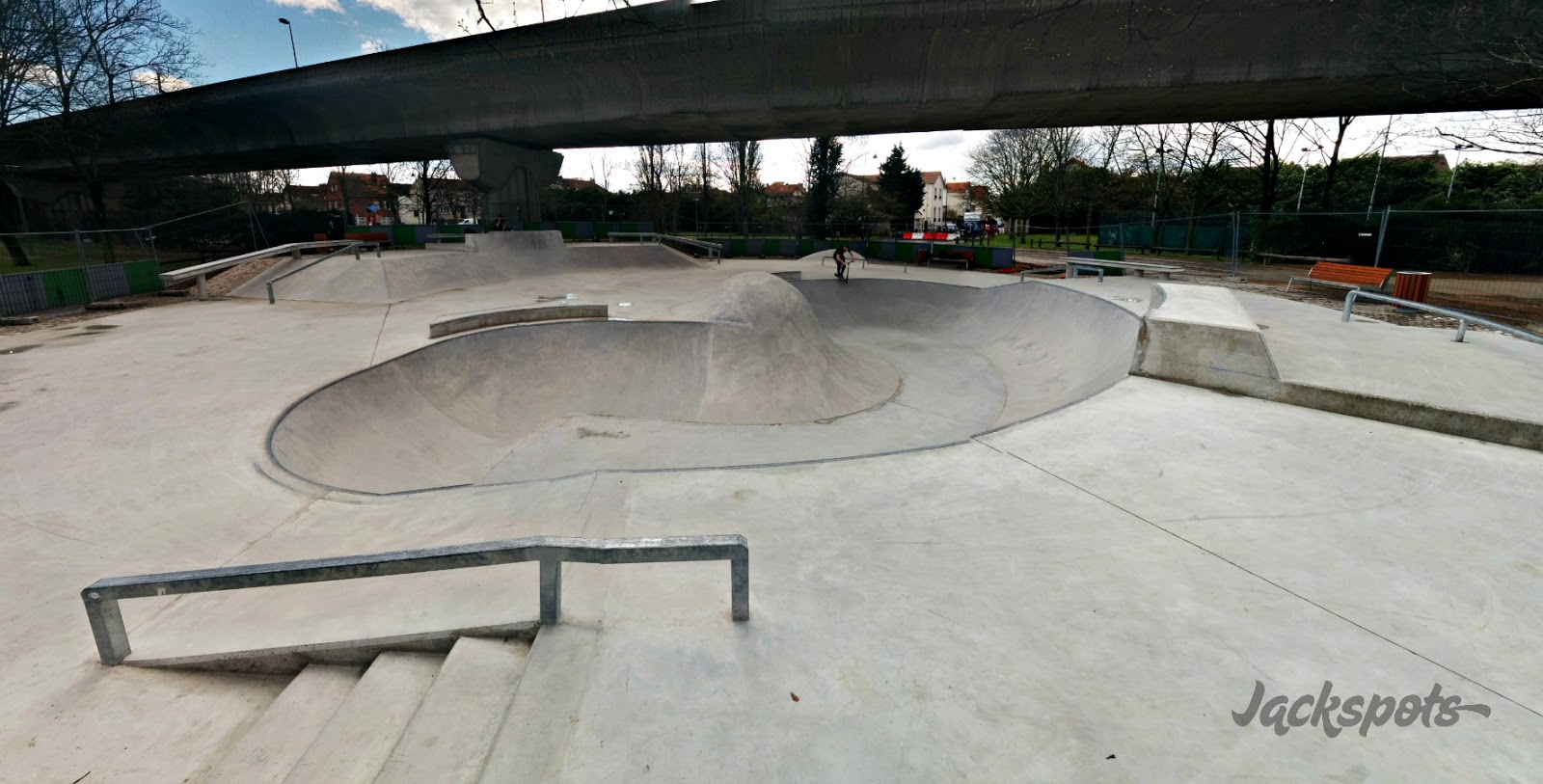 Parc Jean de La Fontaine Skatepark Maisons Alfort Skate Spot 4/5
