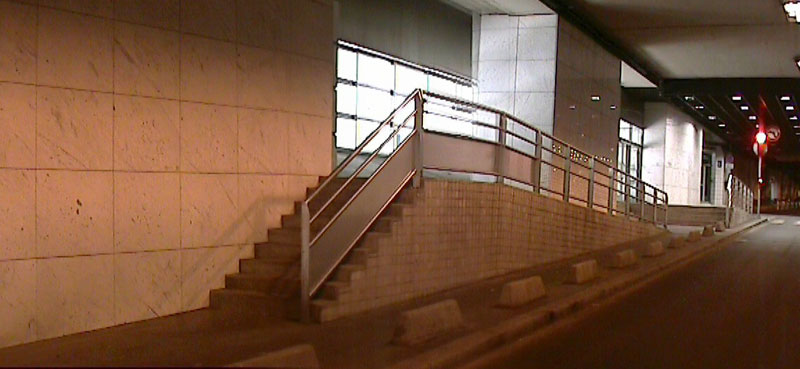 Parking Valmy Spot Street Nanterre Skate Spot 2/5