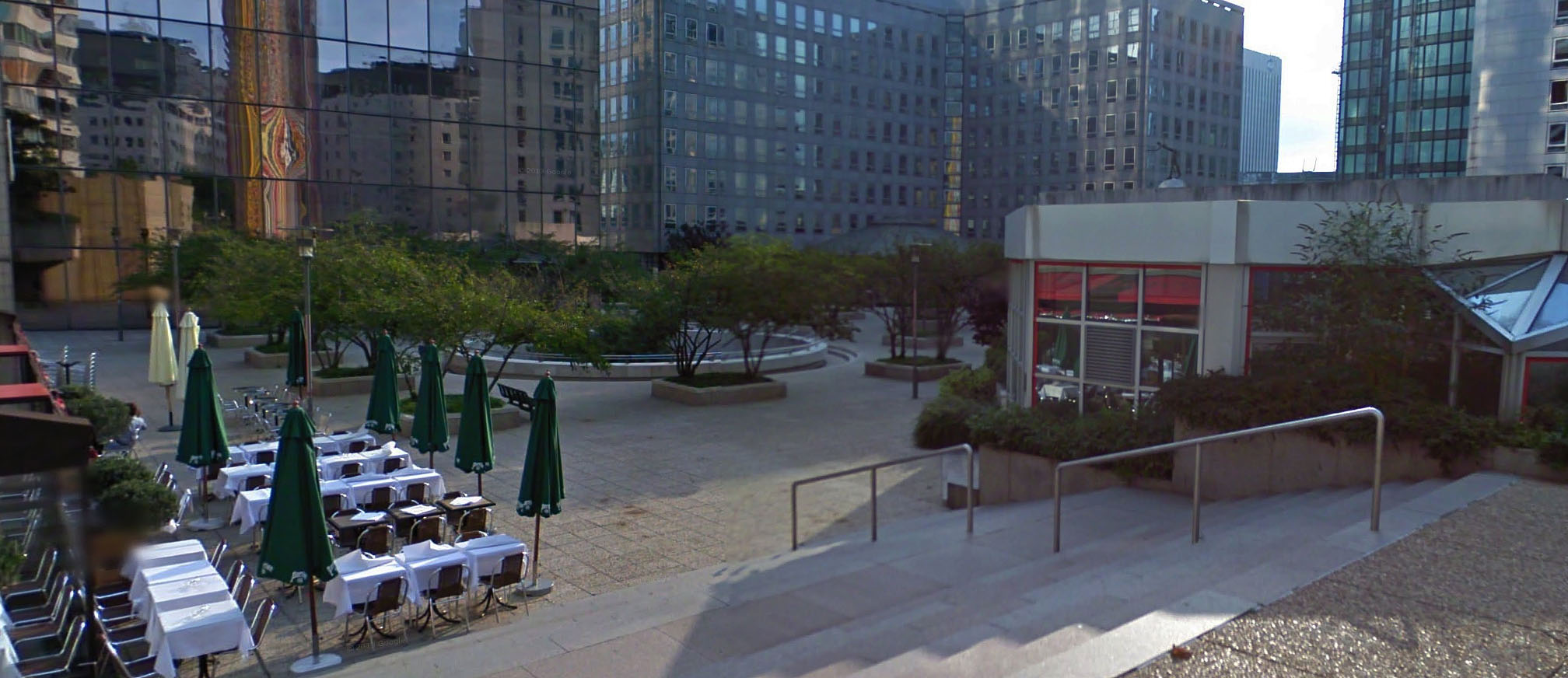 Le Moretti Spot Street Courbevoie Skate Spot 3/5