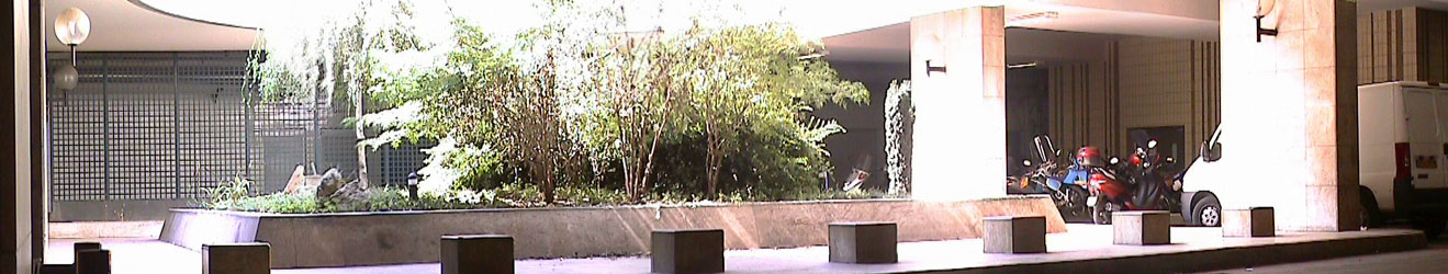 Tour Manhattan Spot Street Courbevoie Skate Spot 2/5
