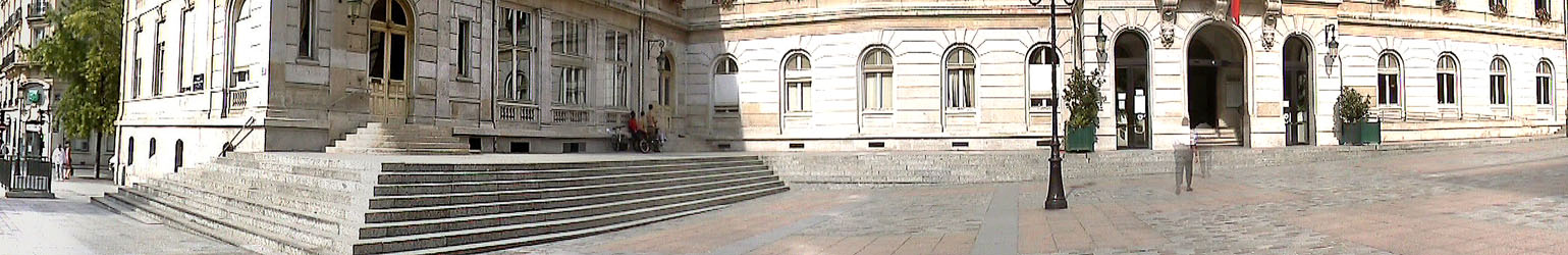 Mairie du 15 ème Spot Street Paris Skate Spot 3/5