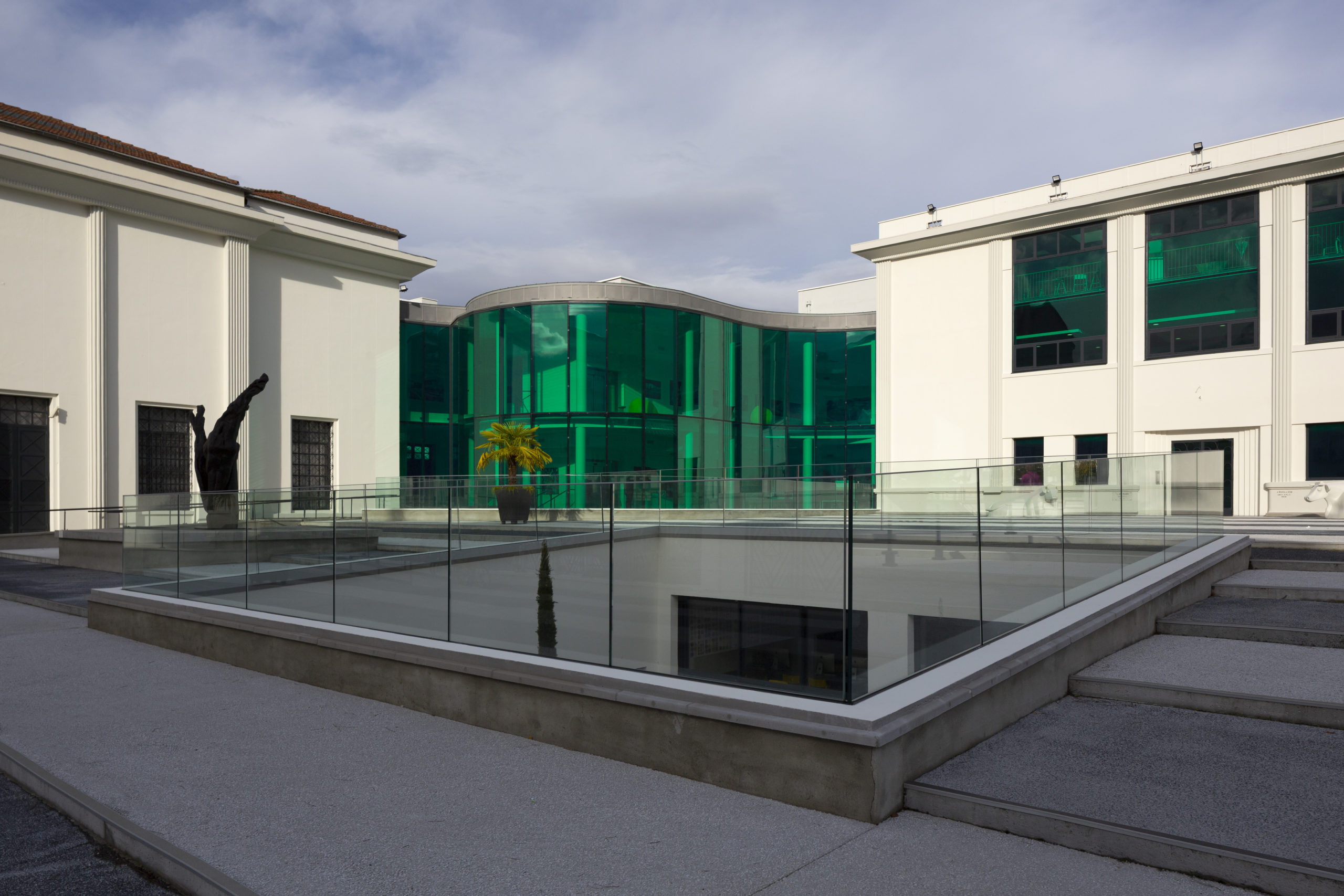 Musée des Beaux Arts Art Pau Skate Spot 3/5