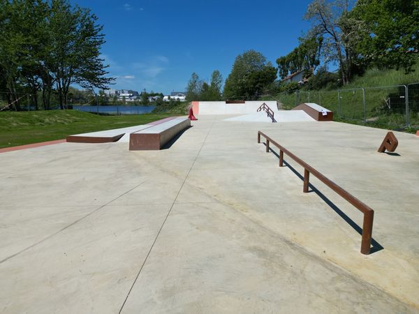 Lac de la Sablère Skatepark Peyrehorade Skate Spot 3/5