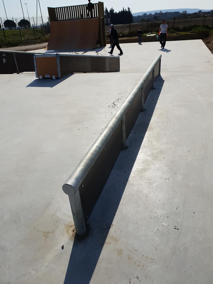 Complexe sportif Corbière Skatepark Pignan Skate Spot 3/5