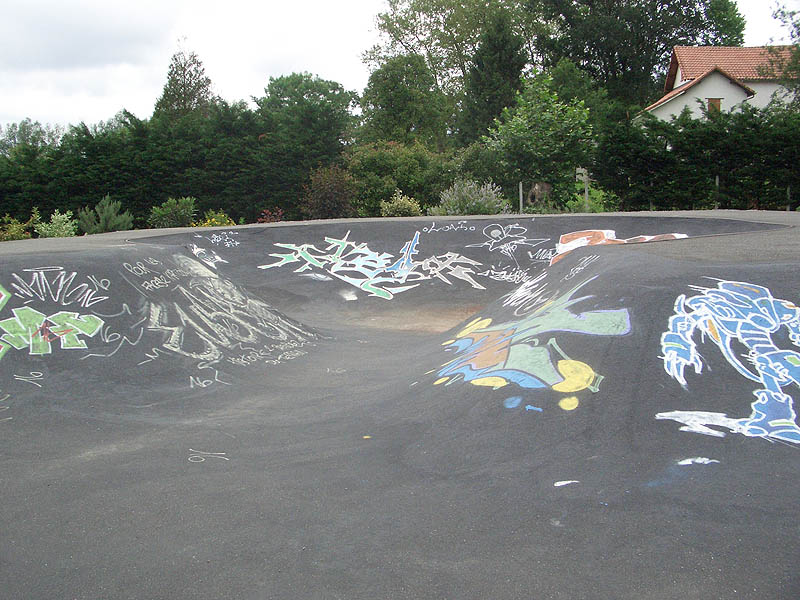 Saint Lon les Mines Pumptrack Saint Lon les Mines Skate Spot 3/5
