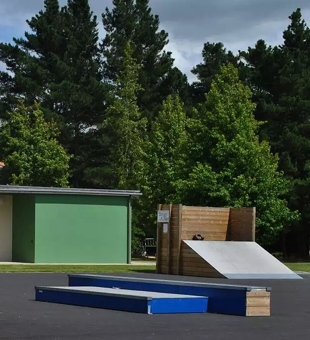 St Aignan Skatepark Saint Aignan Grandlieu Skate Spot 2/5