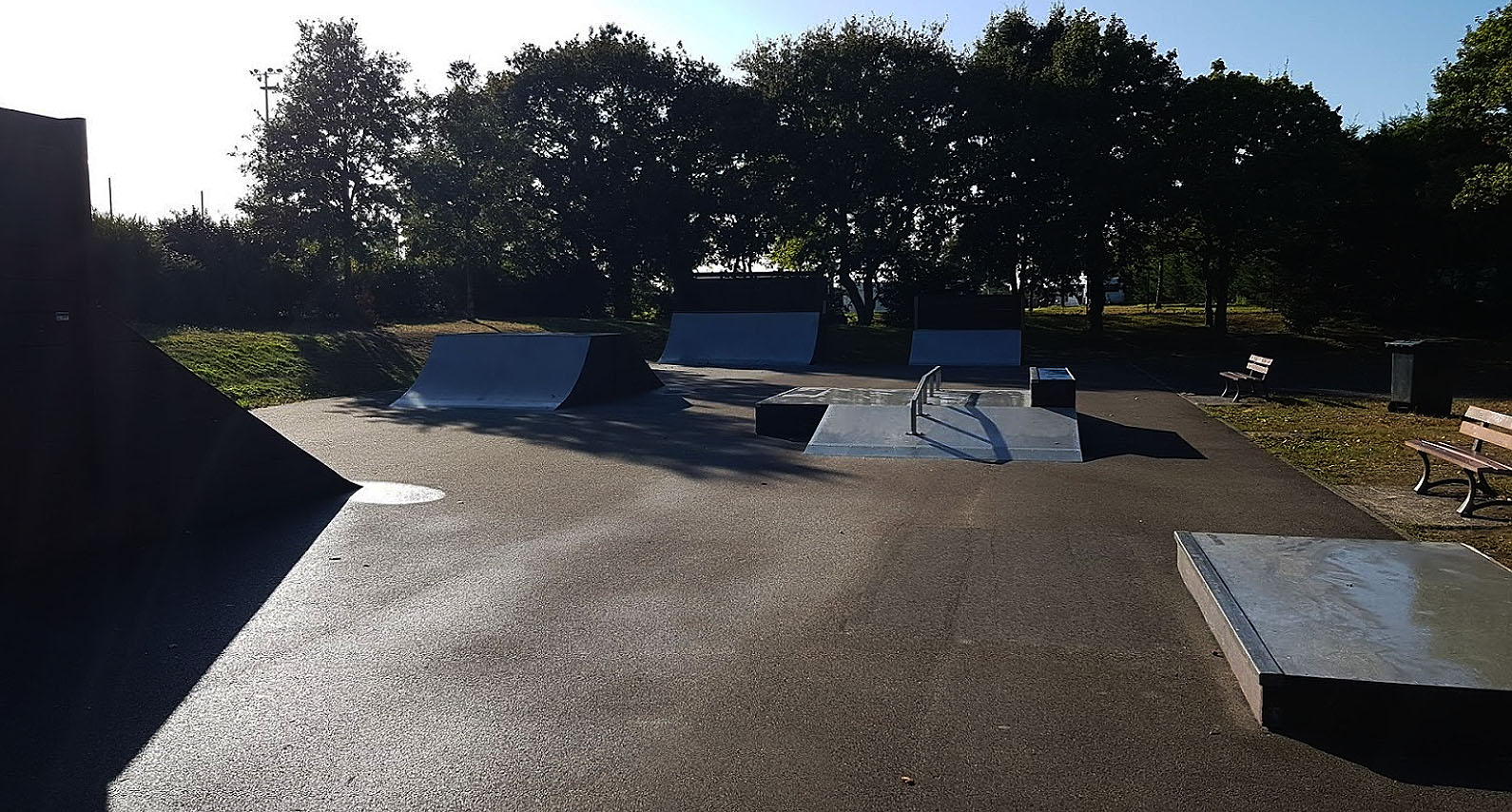 L' île de la pierre Skatepark Saint André des Eaux Skate Spot 3/5