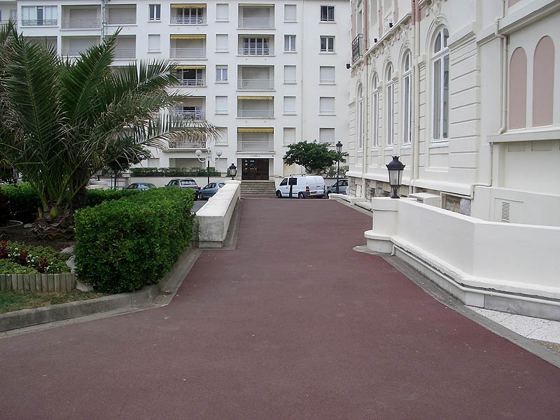 La Digue Spot Street Saint Jean de Luz Skate Spot 4/5