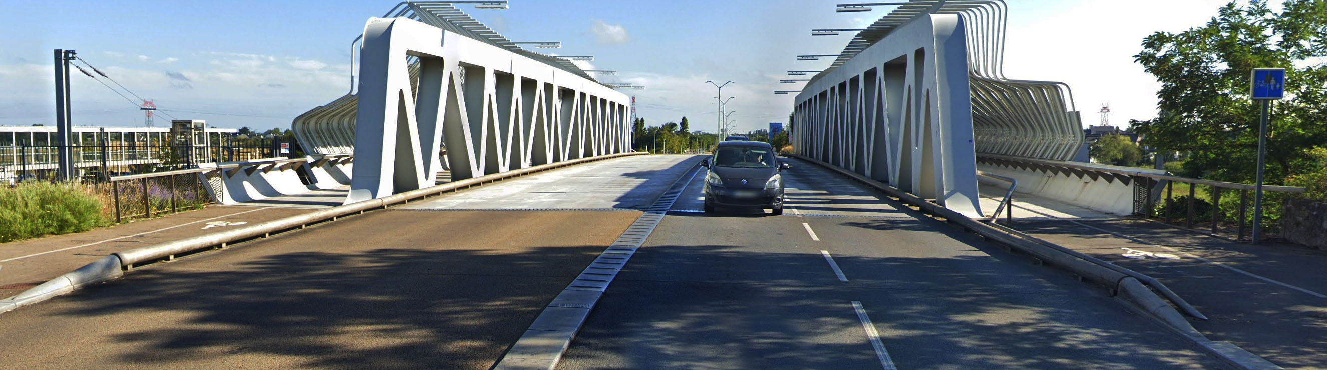 Gare Le Pont Spot Street Saint Nazaire Skate Spot 2/5