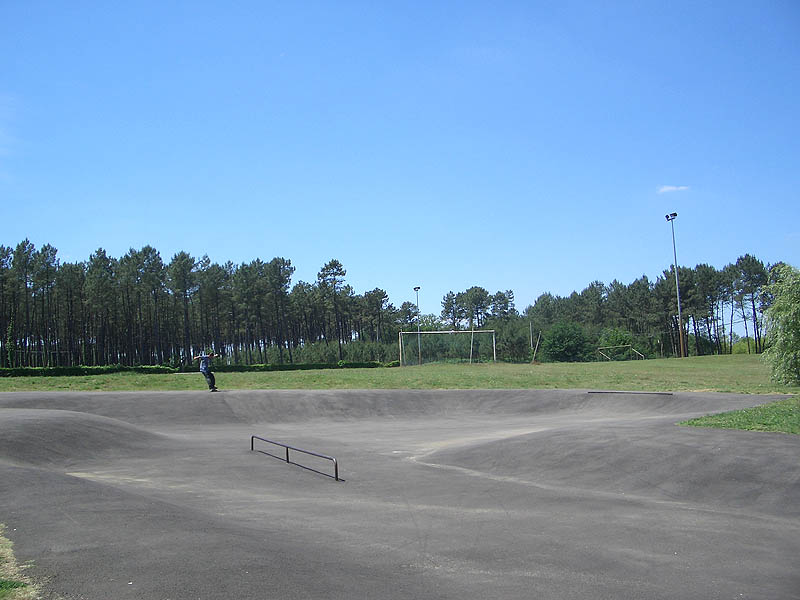 St Perdon Skatepark Saint Perdon Skate Spot 2/5