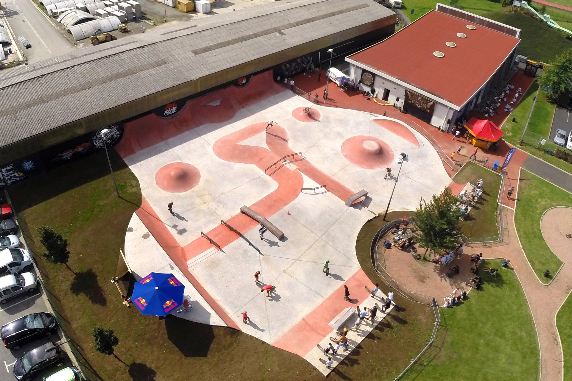 L’ Épicentre Ext Skatepark Aurillac Skate Spot 5/5