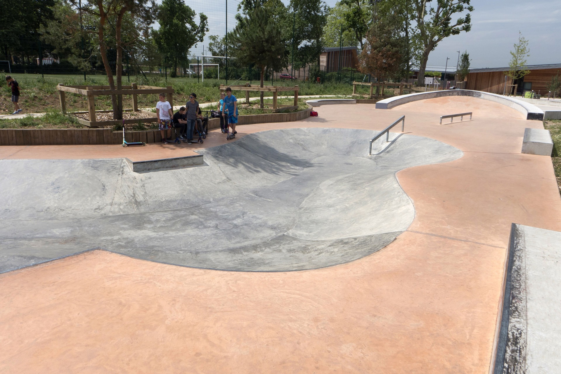 Quartier Moulins Skatepark Bruay la Buissière Skate Spot 3/5