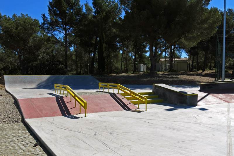 Parc des Sports Skatepark Venelles Skate Spot 4/5