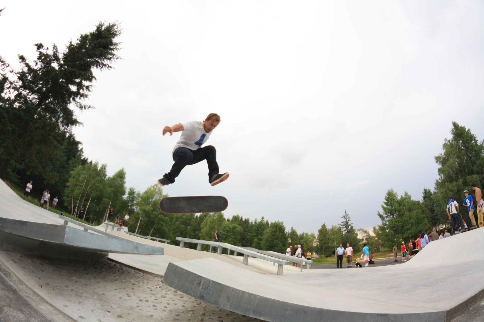 Le Chambon Skatepark Le Chambon sur Lignon Skate Spot 3/5