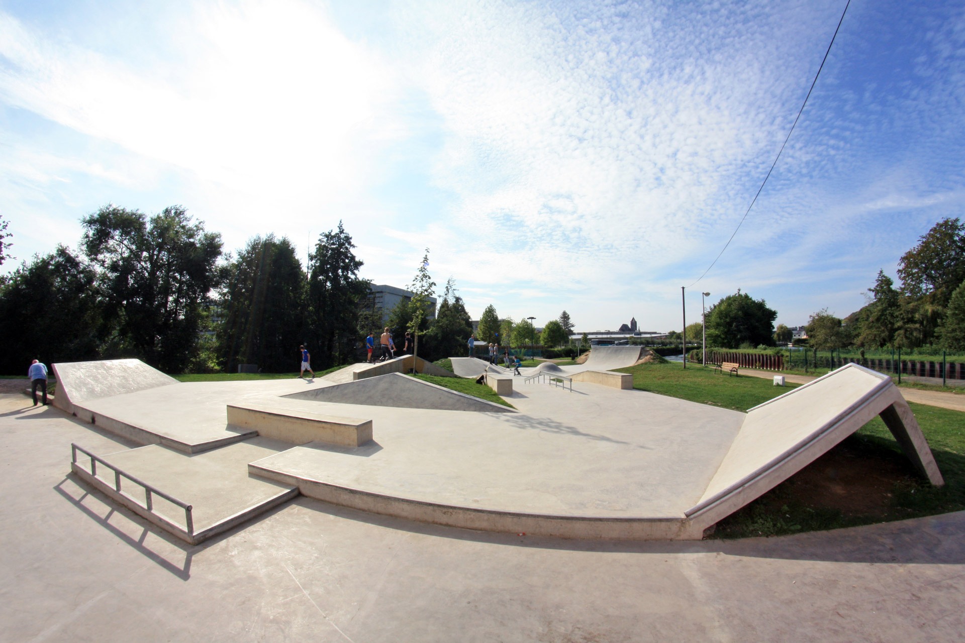 Collège Curie Skatepark Pont Audemer Skate Spot 3/5