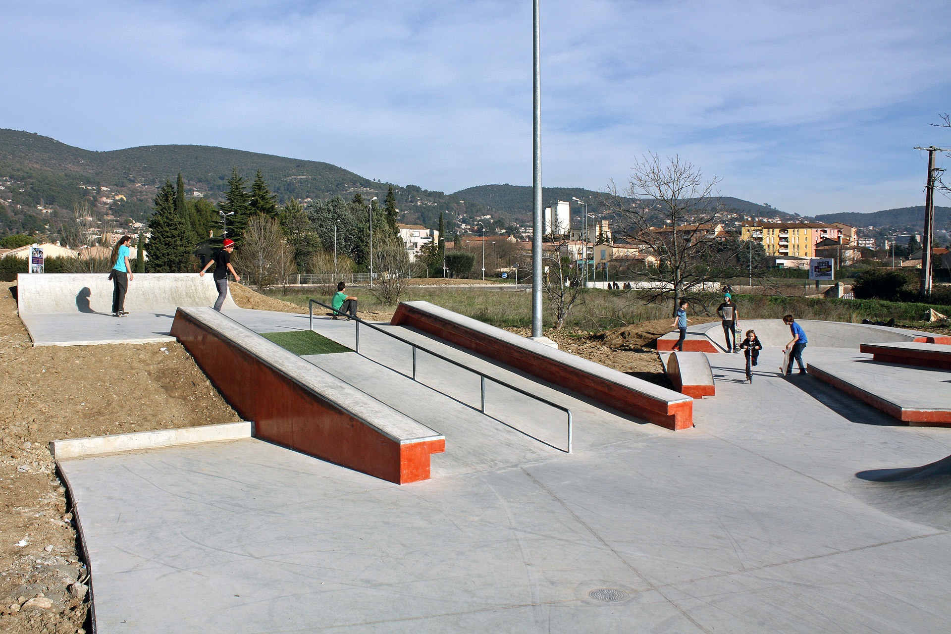 Stade Louis Gilly Skatepark Draguignan Skate Spot 5/5