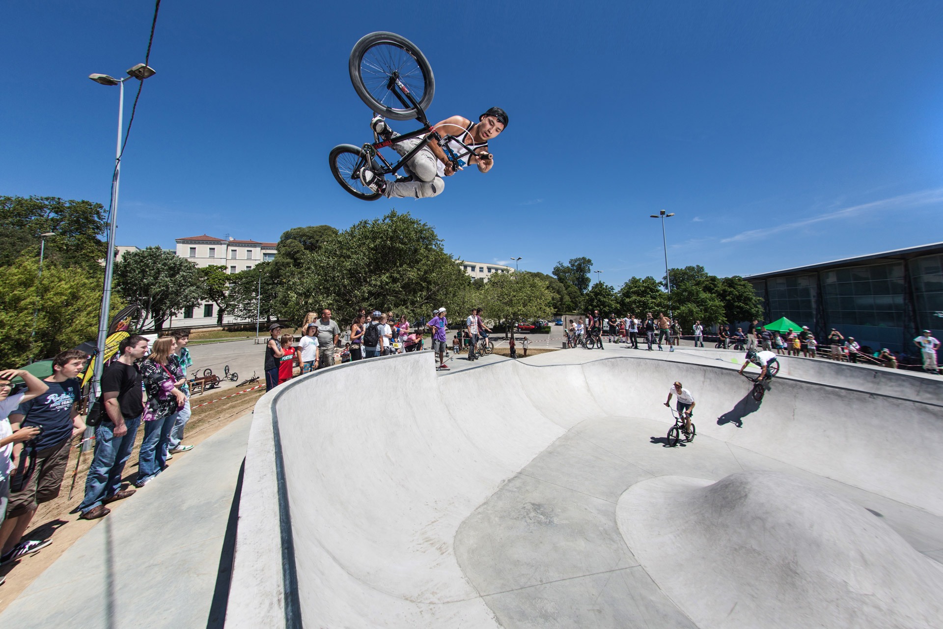 Les Trois Sources Bowl Bourg lès Valence Skate Spot 4/5