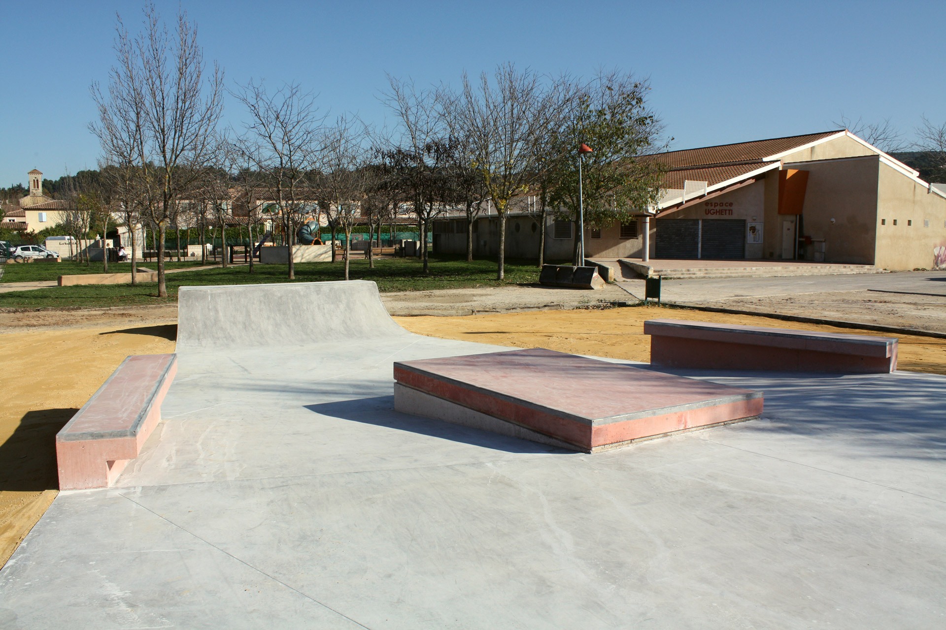 Luynes Skatepark Aix en Provence Skate Spot 3/5