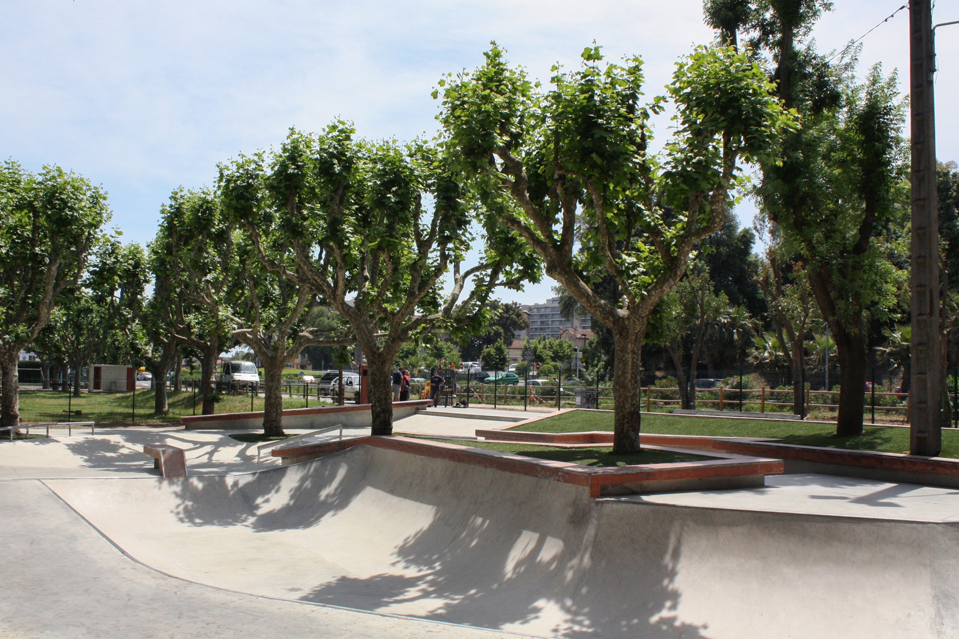 Carré de l'Espace Skatepark Mandelieu la Napoule Skate Spot 4/5