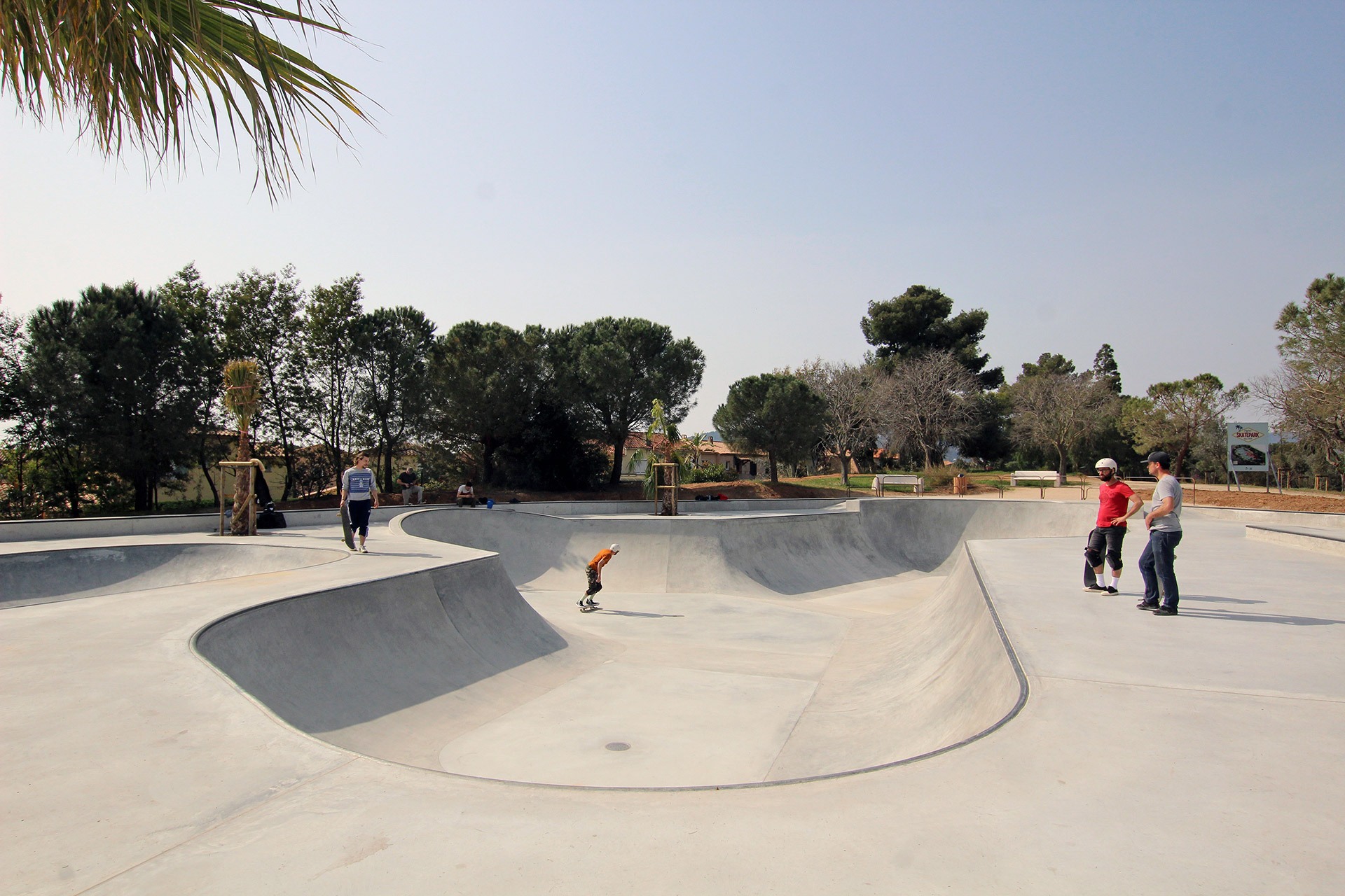 Hyères Skatepark Hyères Skate Spot 4/5