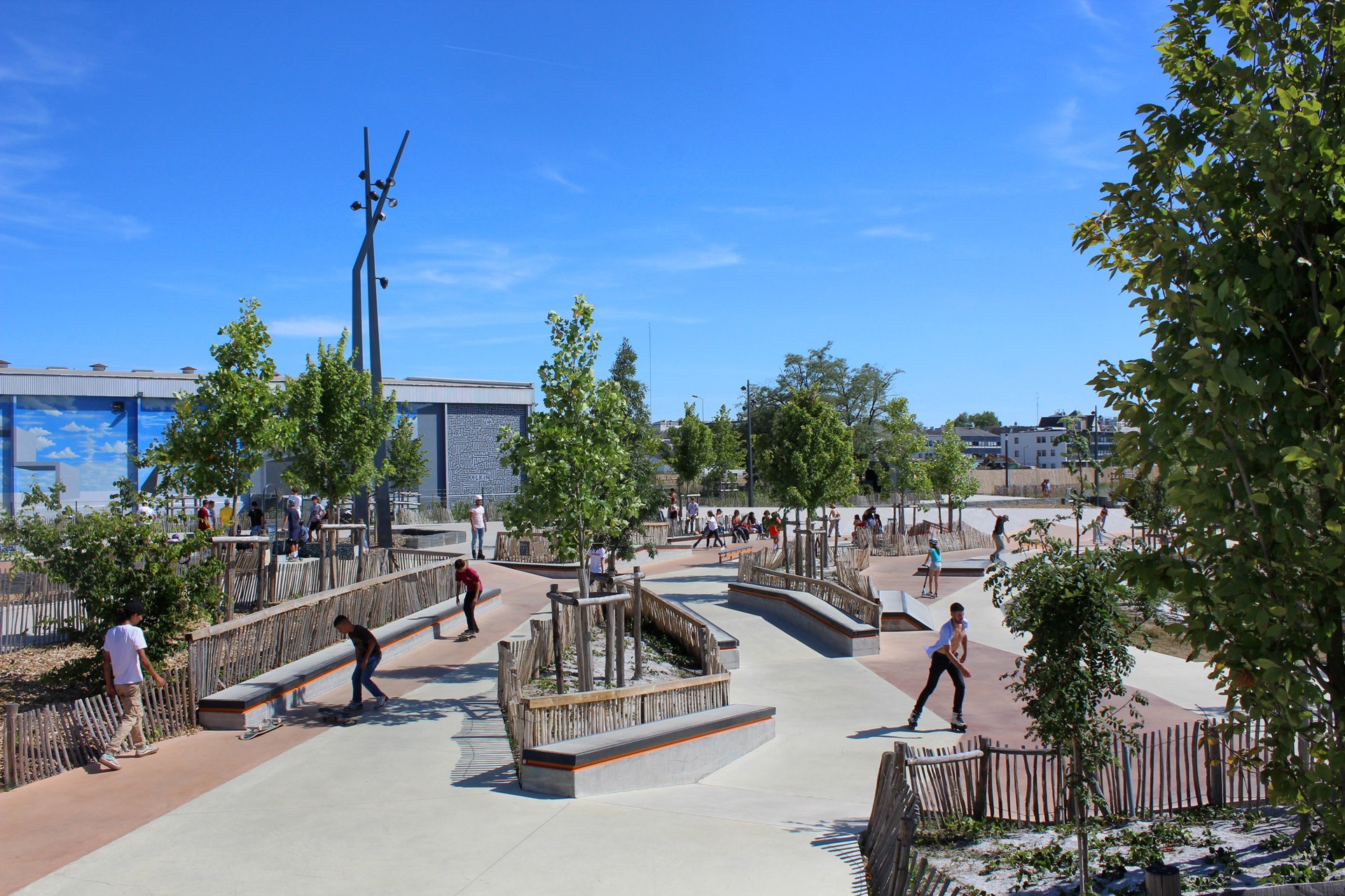 Saint Serge Skatepark Angers Skate Spot 4/5