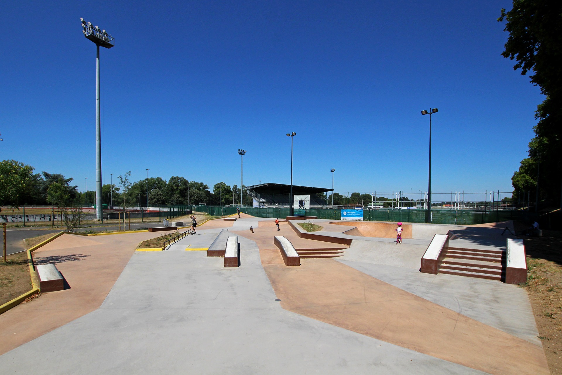 Moulins Skatepark Moulins Skate Spot 4/5