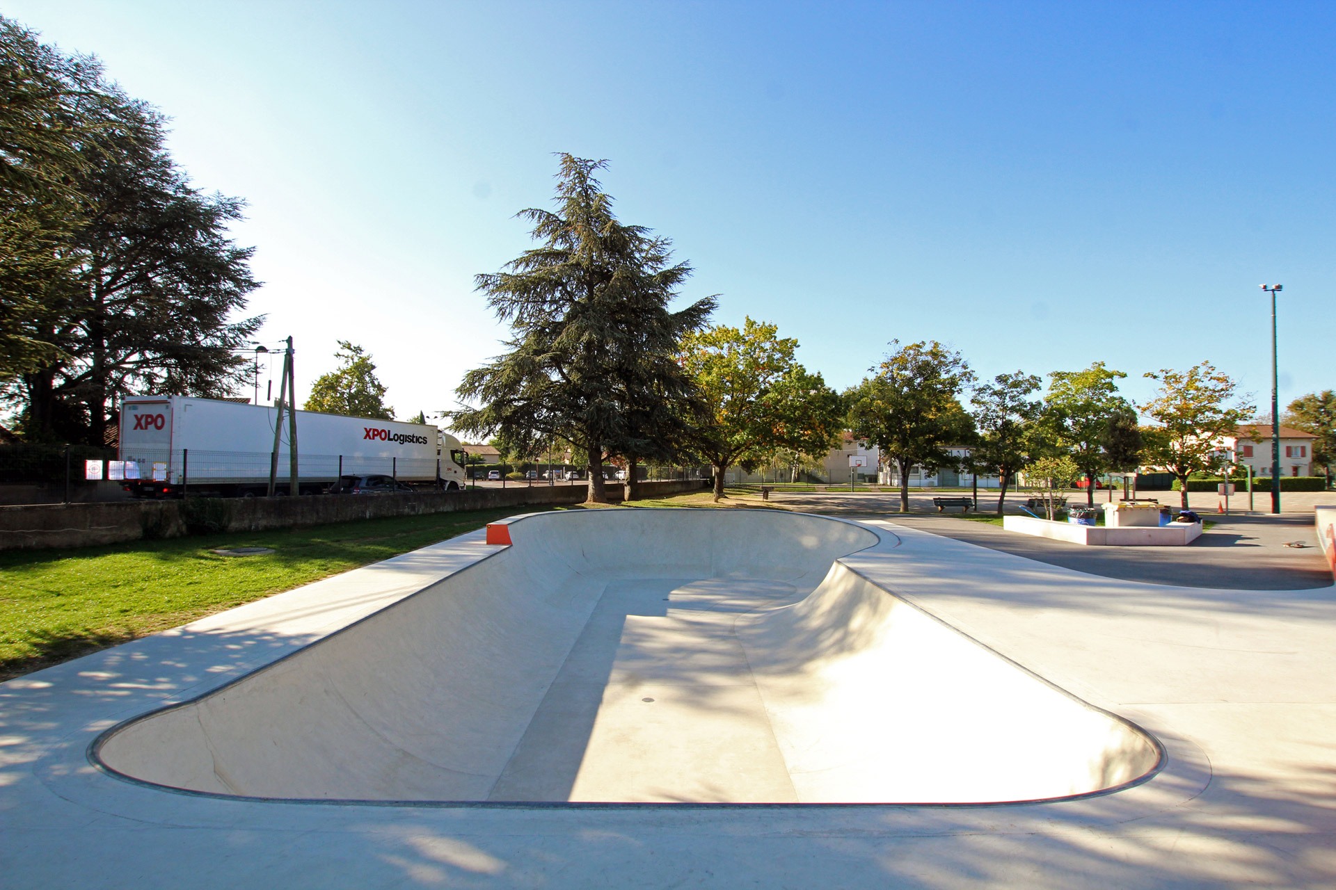 Stade Guivier Skatepark Chaponost Skate Spot 4/5