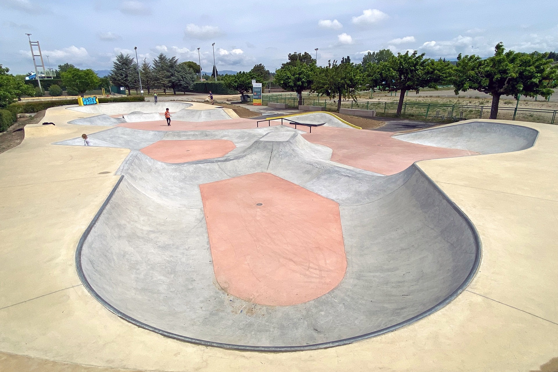 Pierre de Coubertin Bowl Carpentras Skate Spot 4/5