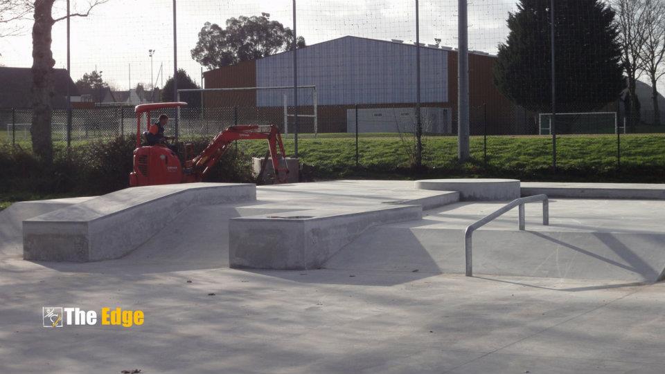 Complexe Chassebœuf Skatepark Pacé Skate Spot 2/5