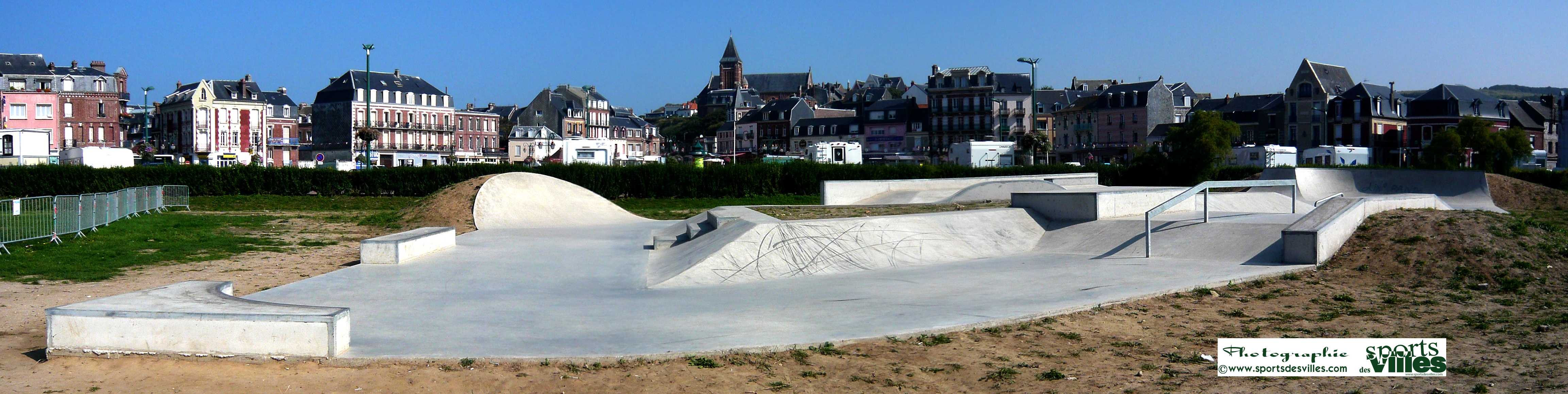 Square du Souvenir Skatepark Mers les Bains Skate Spot 5/5