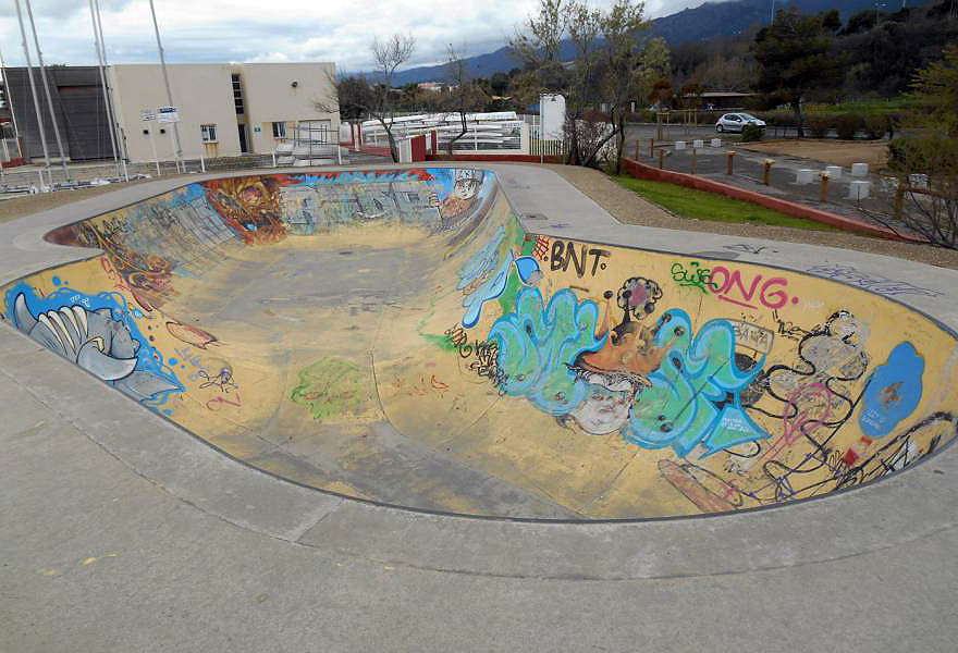 Arinella Bowl Bastia Skate Spot 5/5