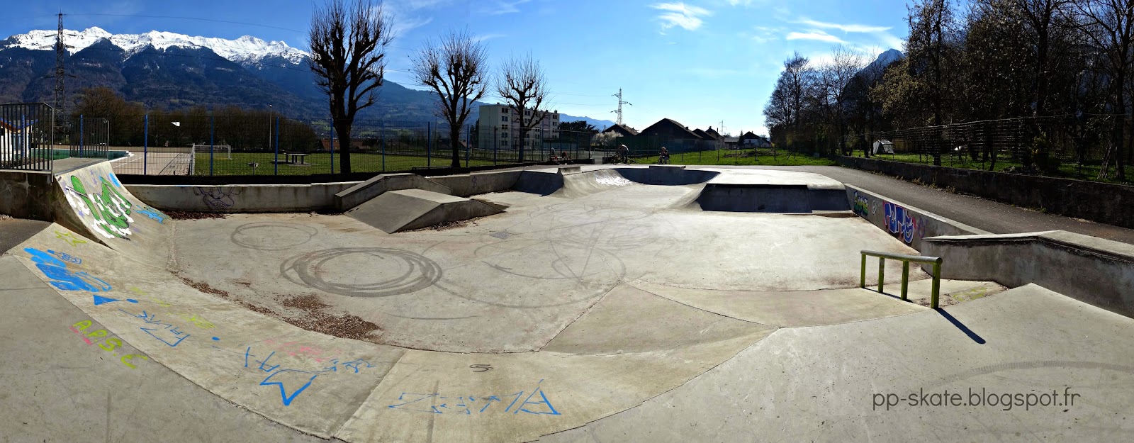Frontenex Skatepark Frontenex Skate Spot 3/5