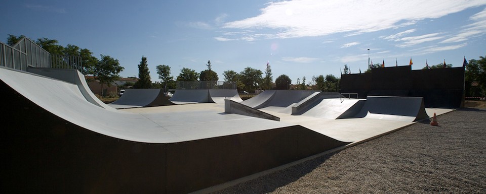Parc des Sports Urbains Skatepark Sérignan Skate Spot 3/5