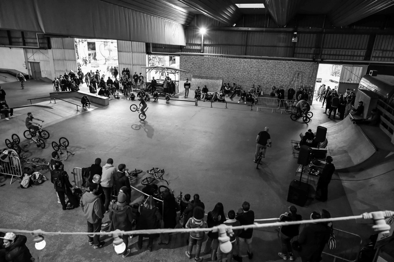 Hangar Darwin Indoor Bordeaux Skate Spot 5/5