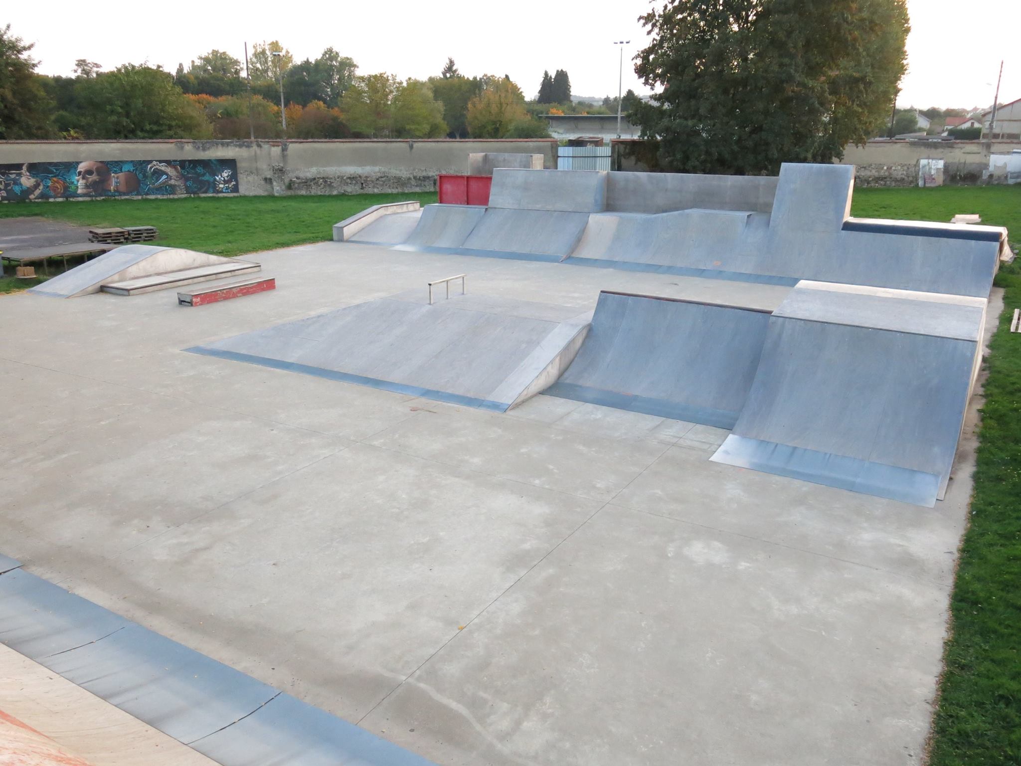 Bellerive Do It Yourself Bellerive sur Allier Skate Spot 3/5