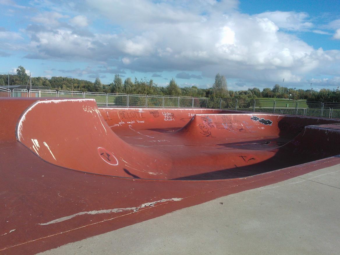 Le Grand Marais Bowl Amiens Skate Spot 4/5
