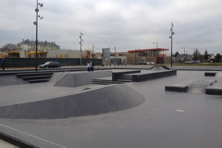 Beaulieu Skatepark Chartres Skate Spot 4/5
