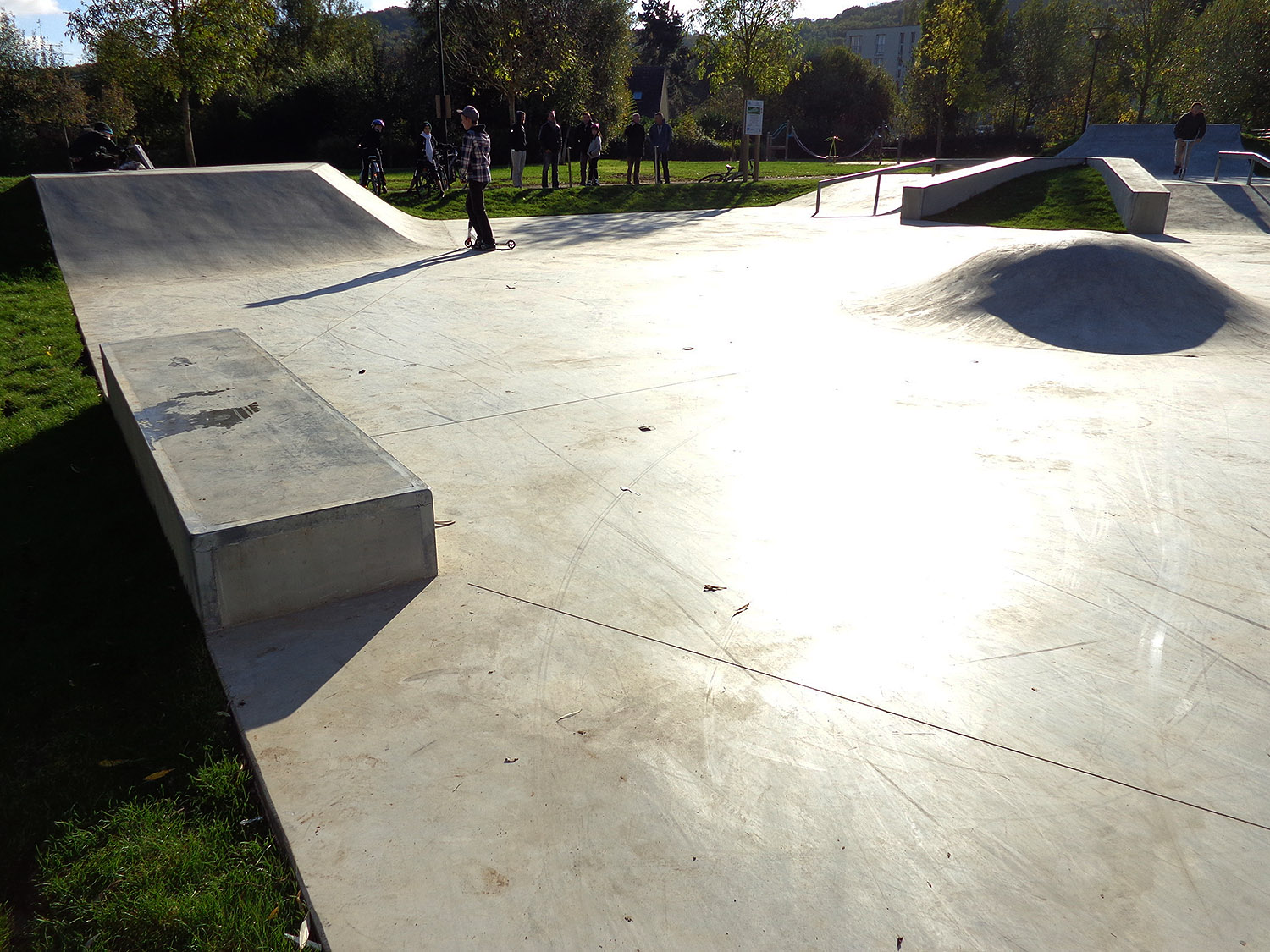 Closeaux Skatepark Saint Chéron Skate Spot 3/5