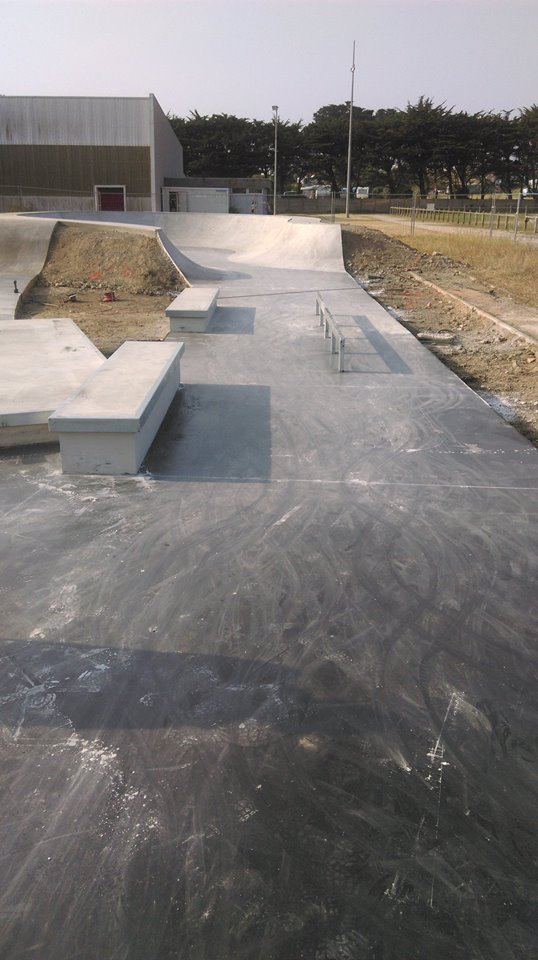 La Piscine Skatepark Étel Skate Spot 3/5