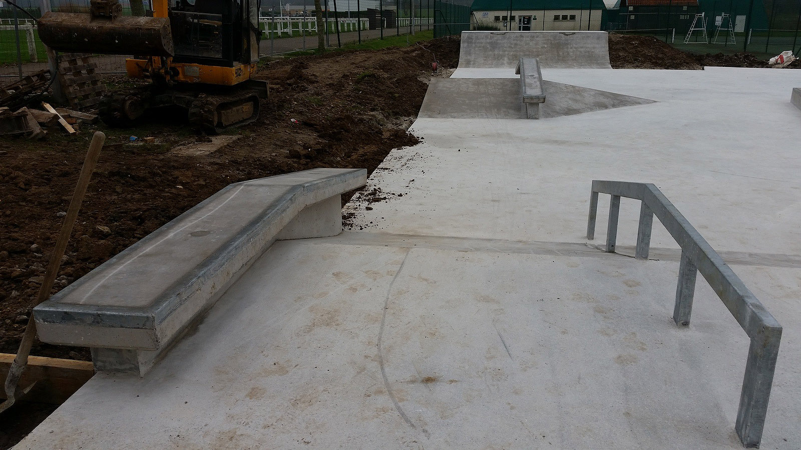 Albert Loquet Skatepark Ardres Skate Spot 3/5
