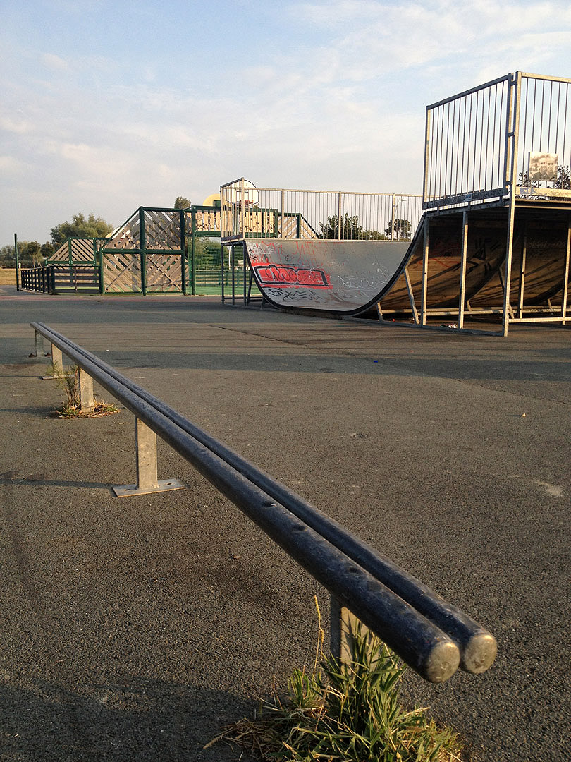 Le Marais Perdu Skatepark Saint Trojan les Bains Skate Spot 2/5