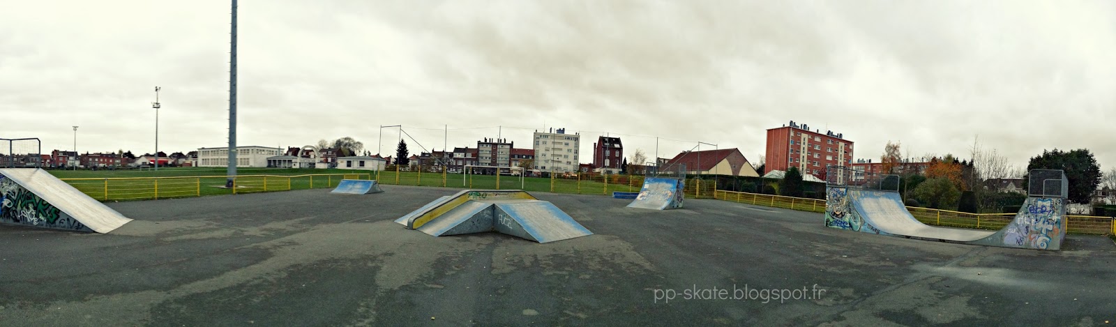 Parc des Sports Skatepark Roubaix Skate Spot 1/5