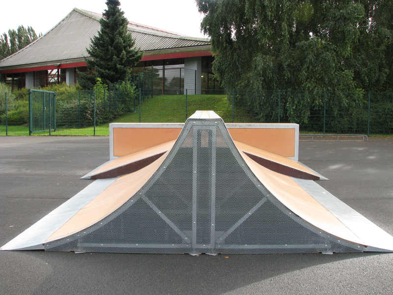 Babylone Skatepark Villeneuve d'Ascq Skate Spot 2/5