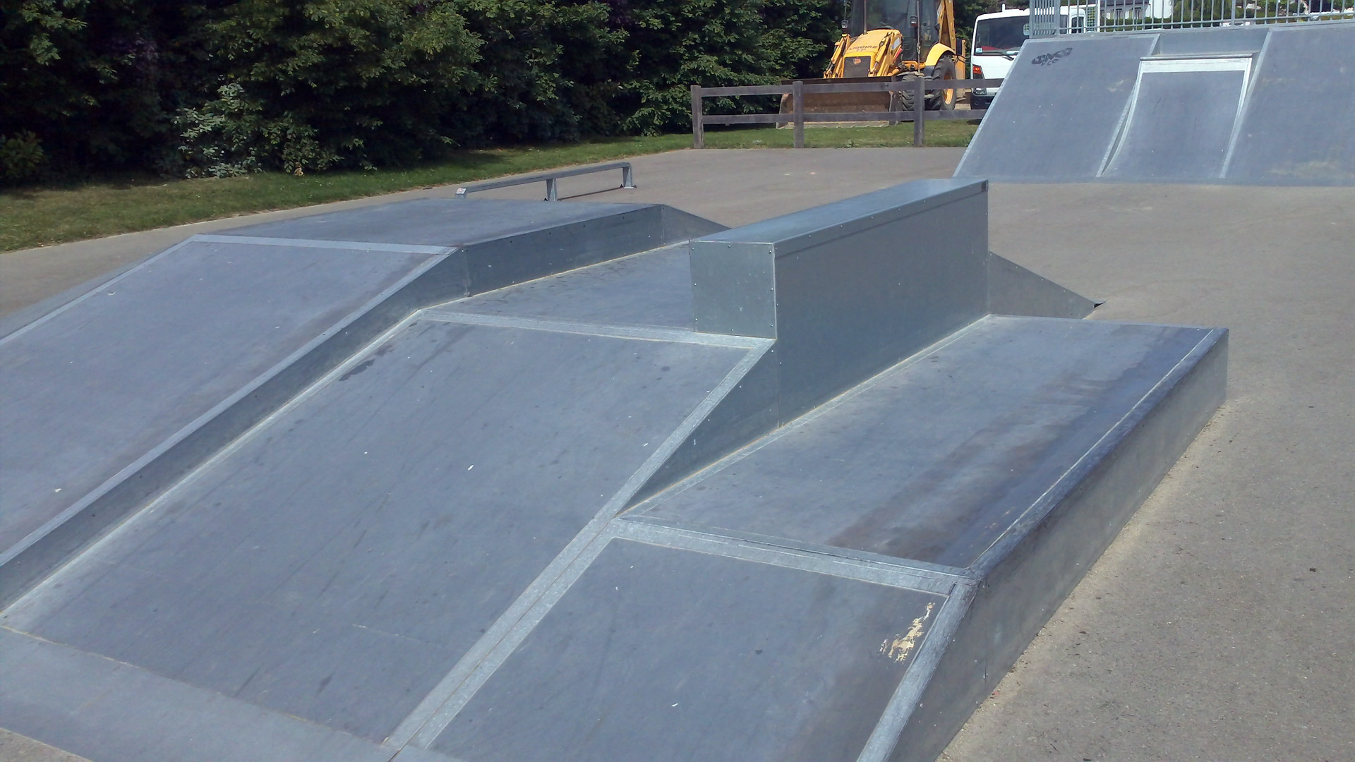 City Stade Skatepark Louverné Skate Spot 2/5