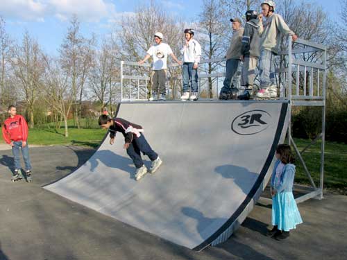 Salle des Sports Skatepark Le Verger Skate Spot 2/5