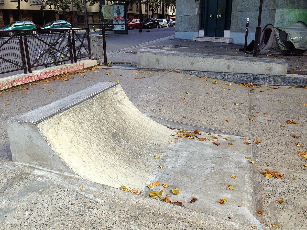 Jemmapes Skatepark Paris Skate Spot 3/5