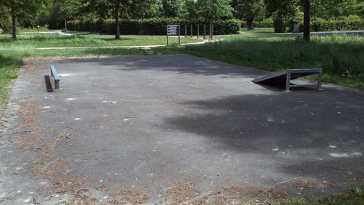 Camping municipal Skatepark Andouillé Skate Spot 1/5