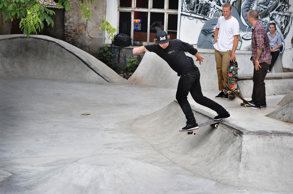 Mellowpark Bowl Do It Yourself Berlin Skate Spot 5/5