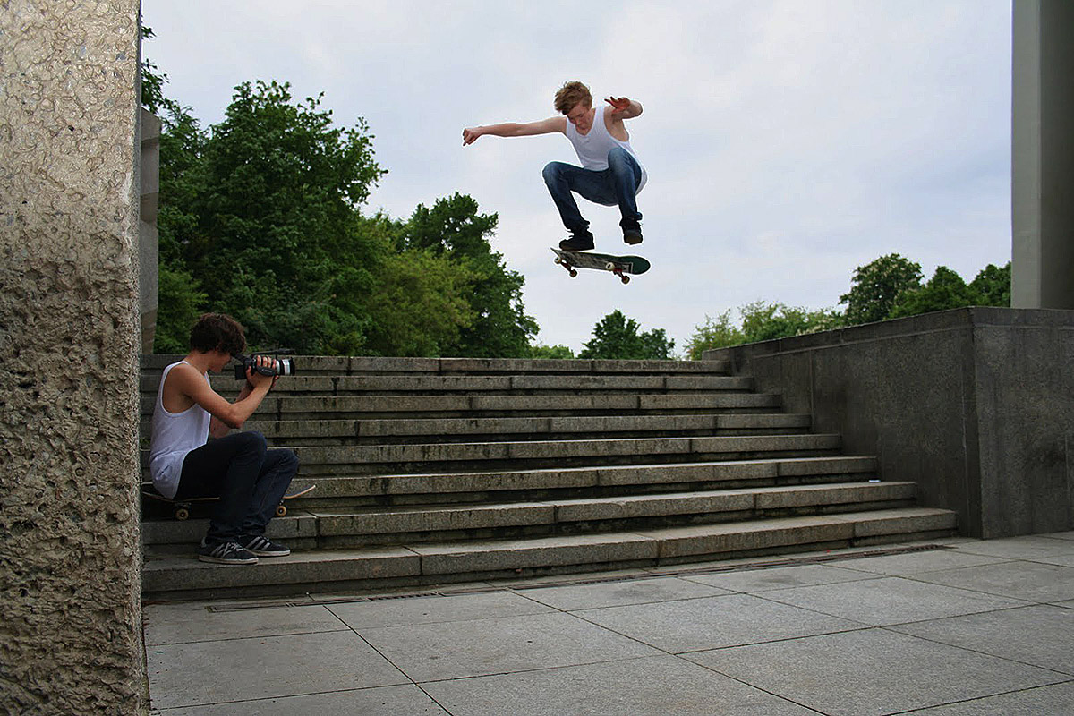 Polendenkmal Spot Street Berlin Skate Spot 4/5