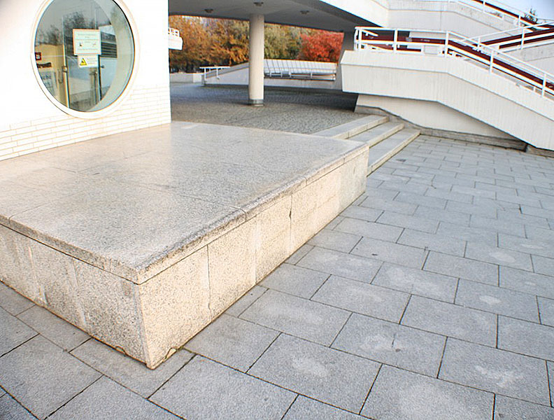 Philharmonic Spot Street Berlin Skate Spot 3/5